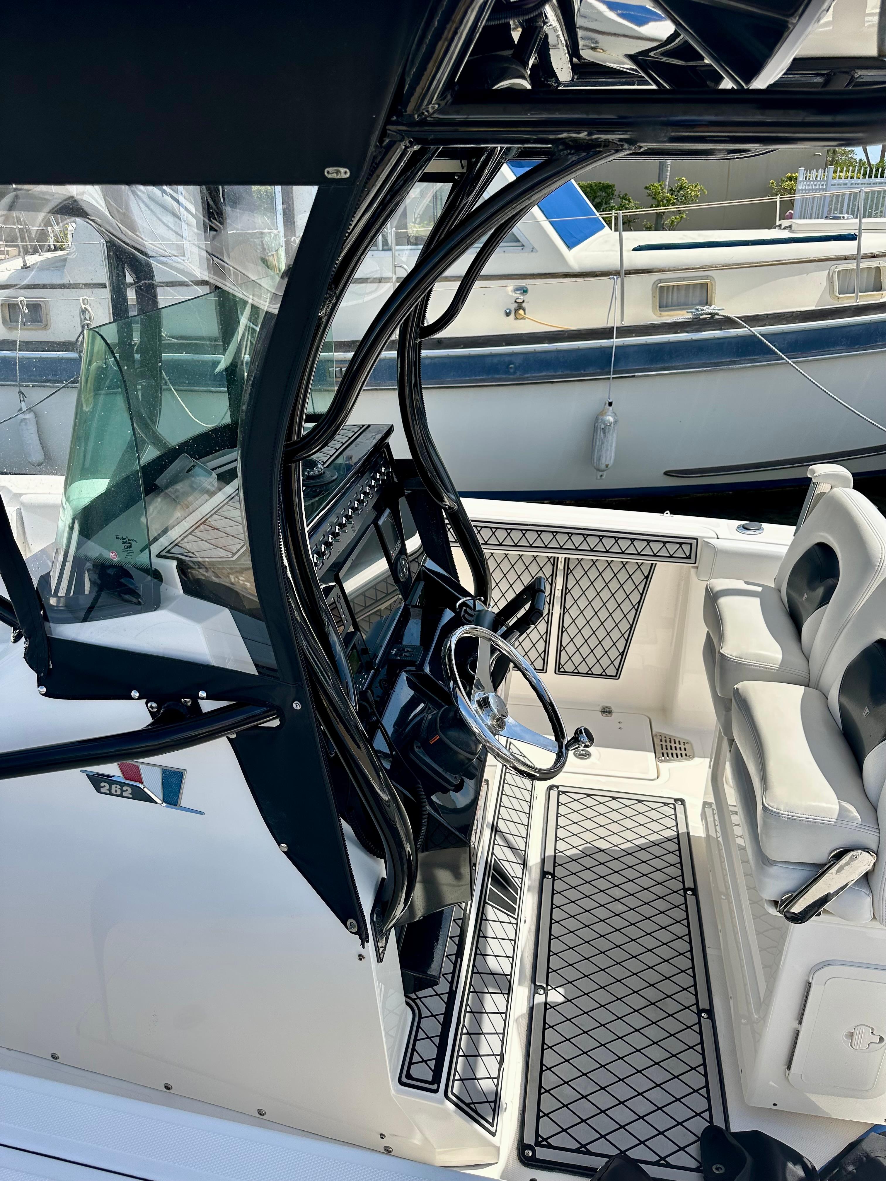 2017-wellcraft-scarab-262-fisherman-power-9771886-977359998-0-250420251130-16