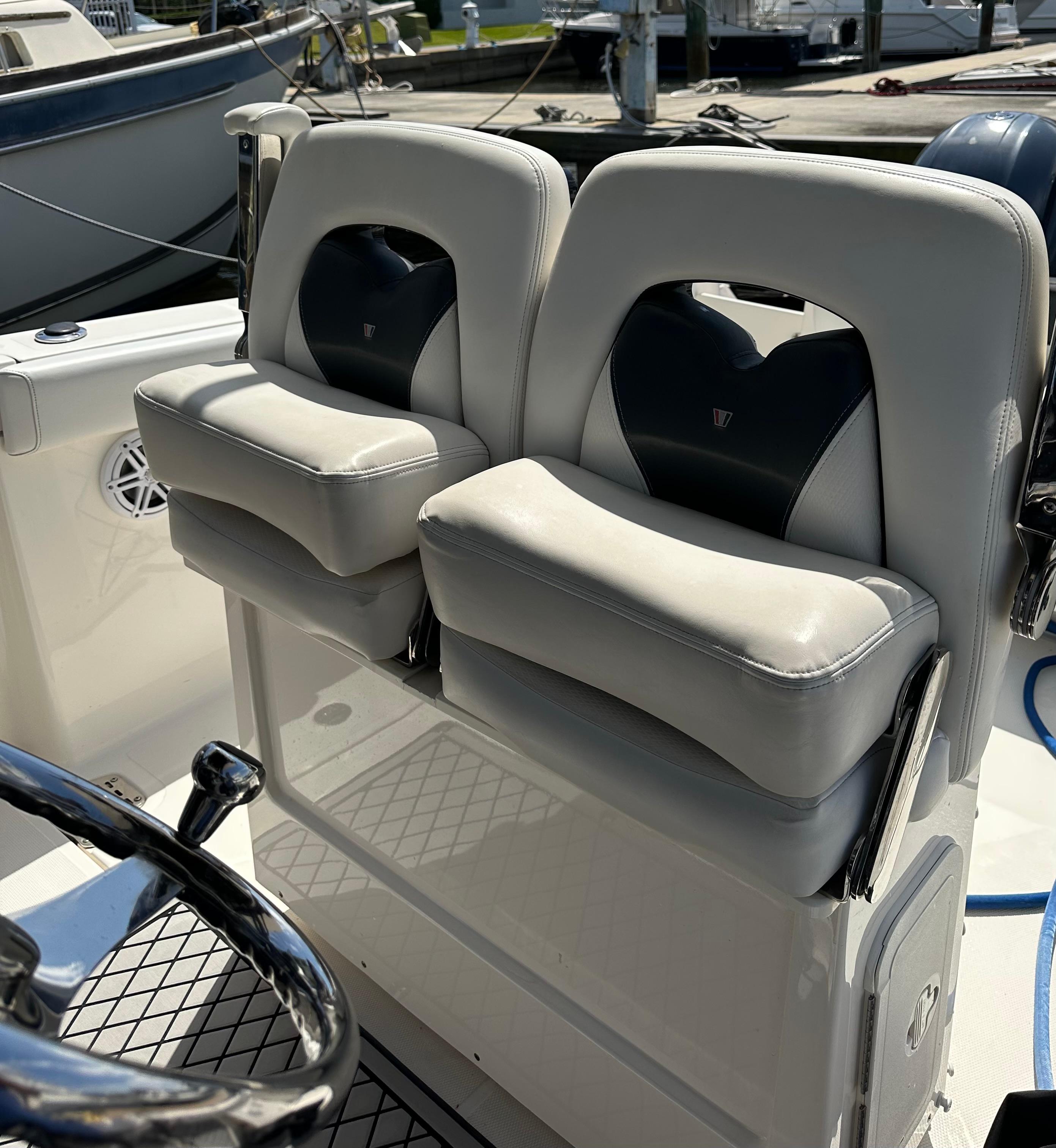 2017-wellcraft-scarab-262-fisherman-power-9771886-977359999-0-250420251130-17