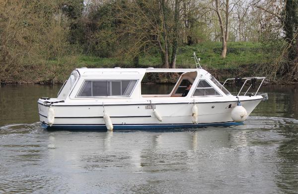 2005 Sheerline 740 Finesse