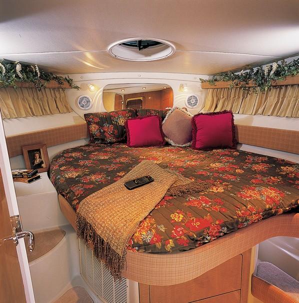 SC 10505 KM Knot 10 Yacht Sales SC 10505 KM Knot 10 Yacht Sales