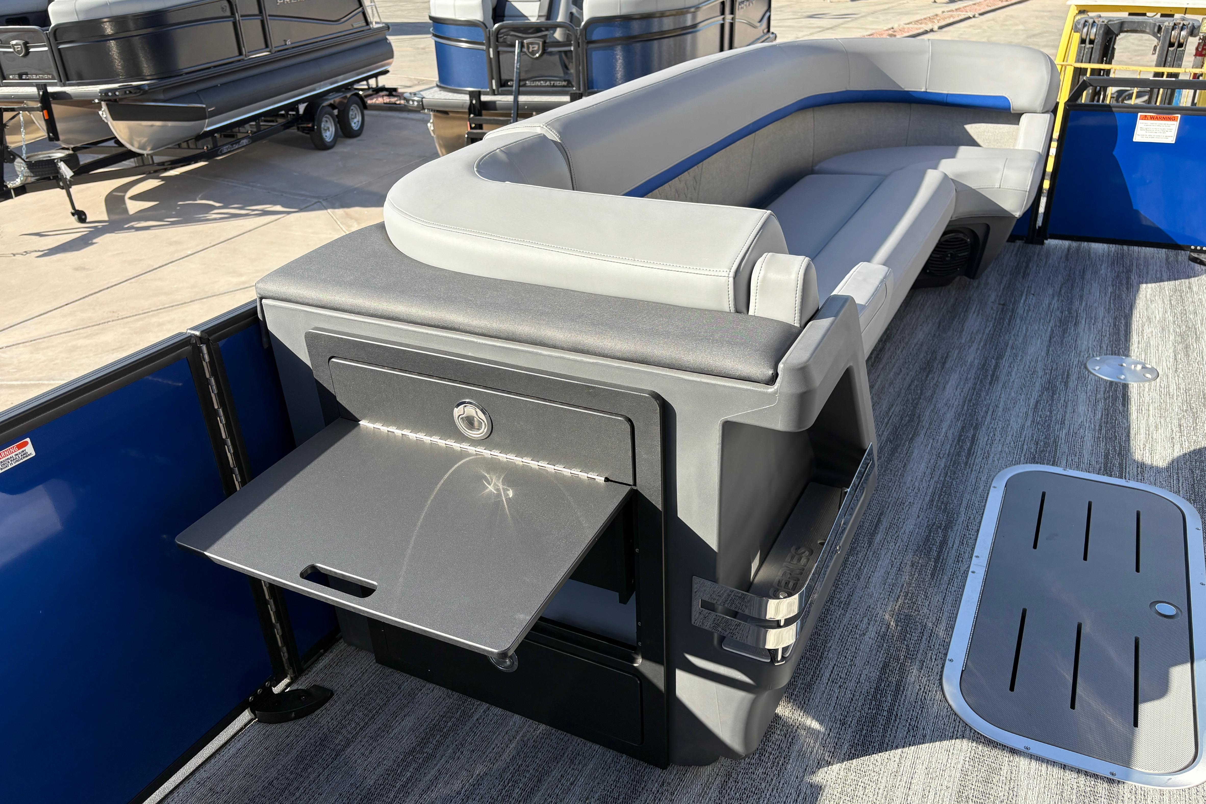 2026 Bennington 26 MCSB #B8473I inventory image at Sun Country Marine Group, Lake Havasu City, AZ