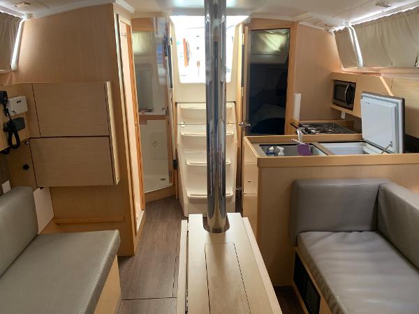 35' Beneteau, Listing Number 100901107, - Photo No. 23