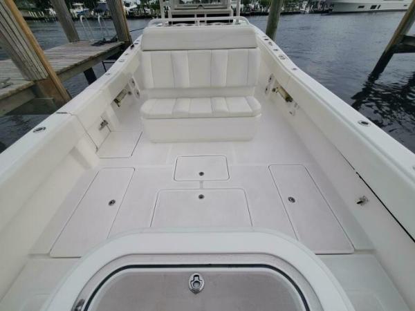 39' Invincible, Listing Number 100912811, - Photo No. 12