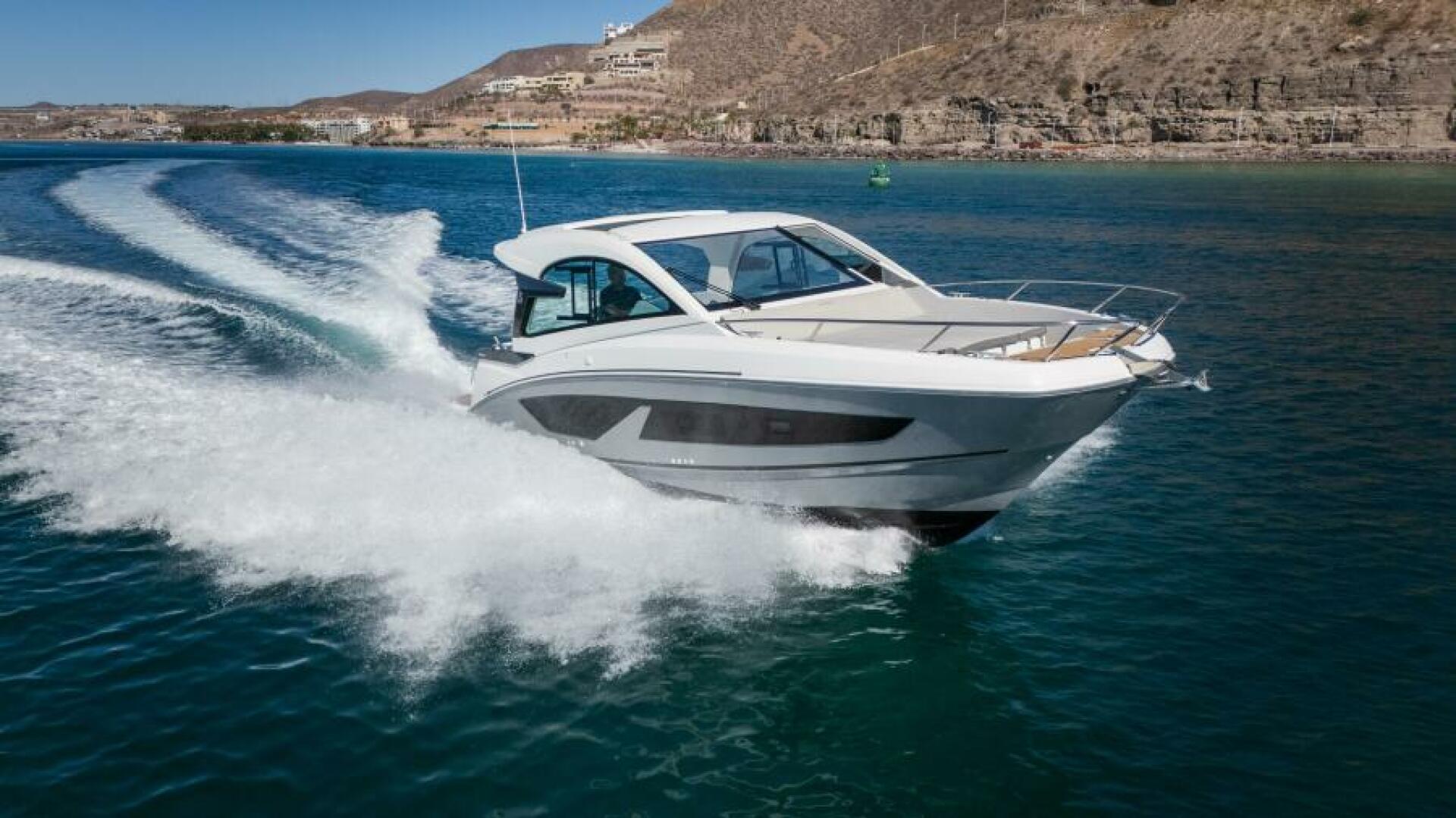 33' Beneteau 2021