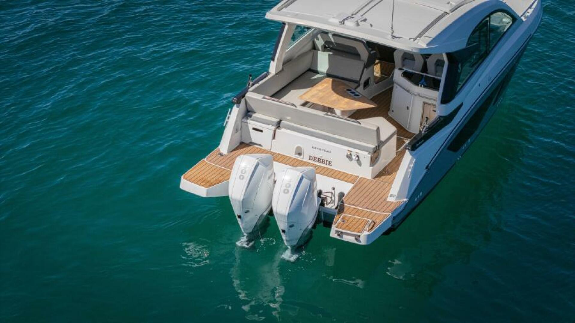 Yacht Photos Pics