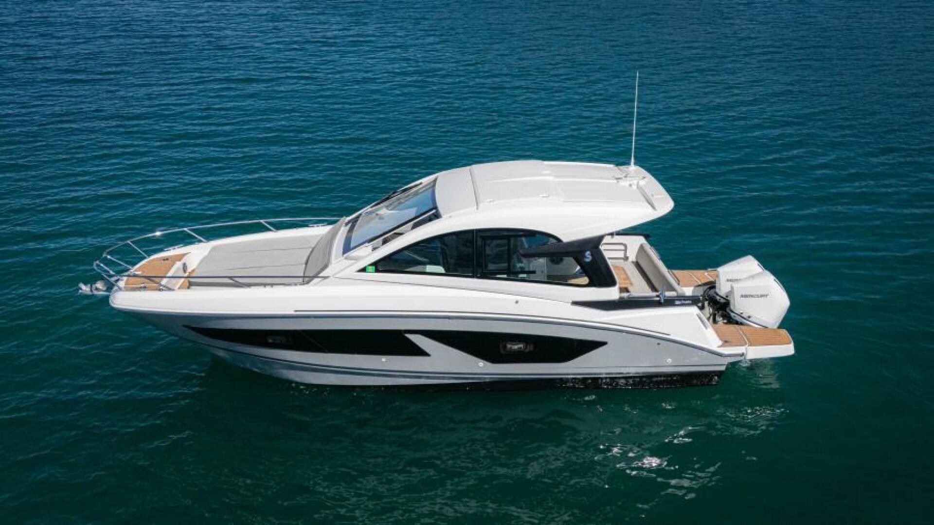 Yacht Photos Pics
