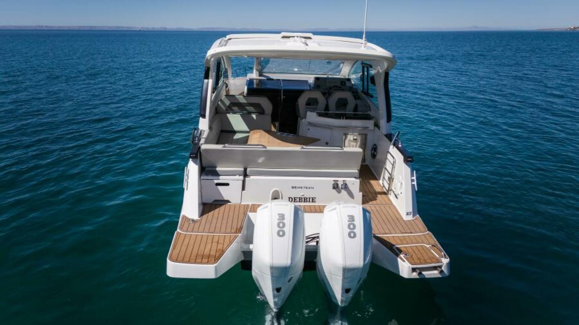 Yacht Photos Pics
