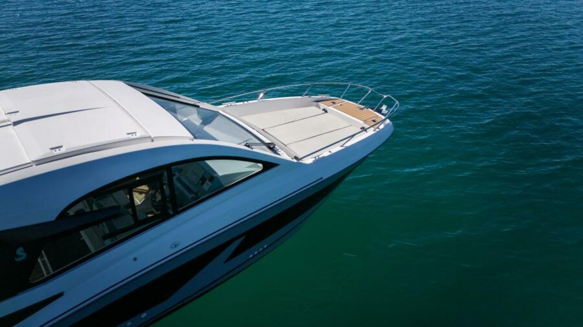 Yacht Photos Pics