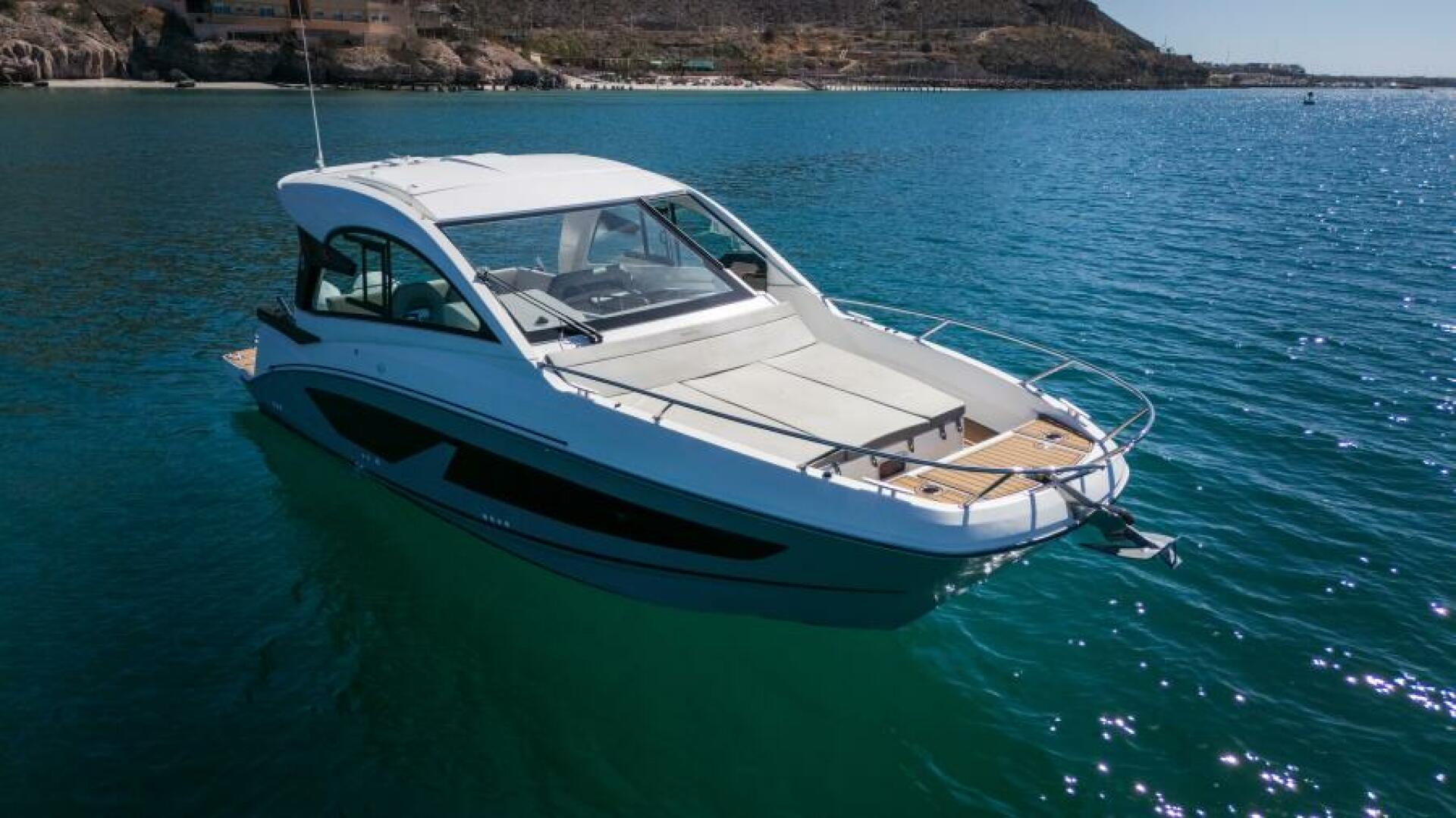 Yacht Photos Pics