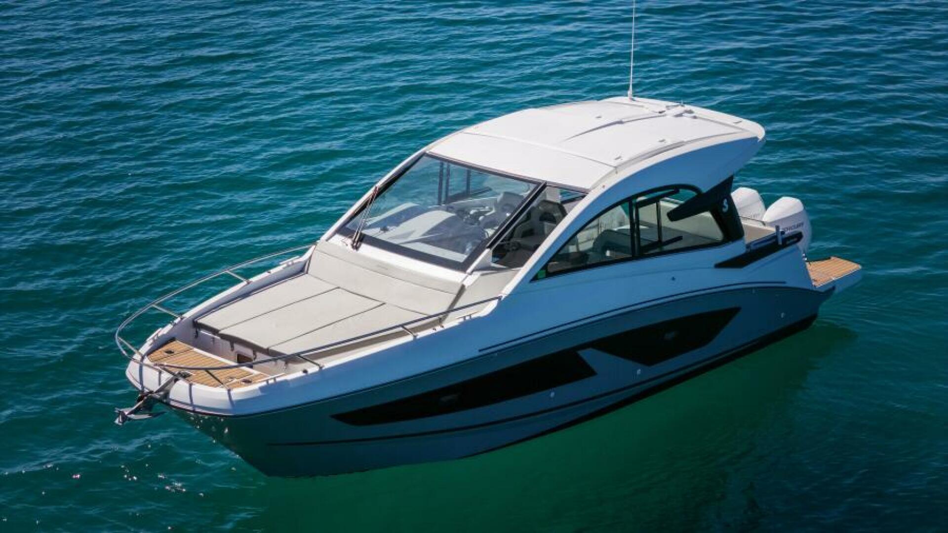 Yacht Photos Pics