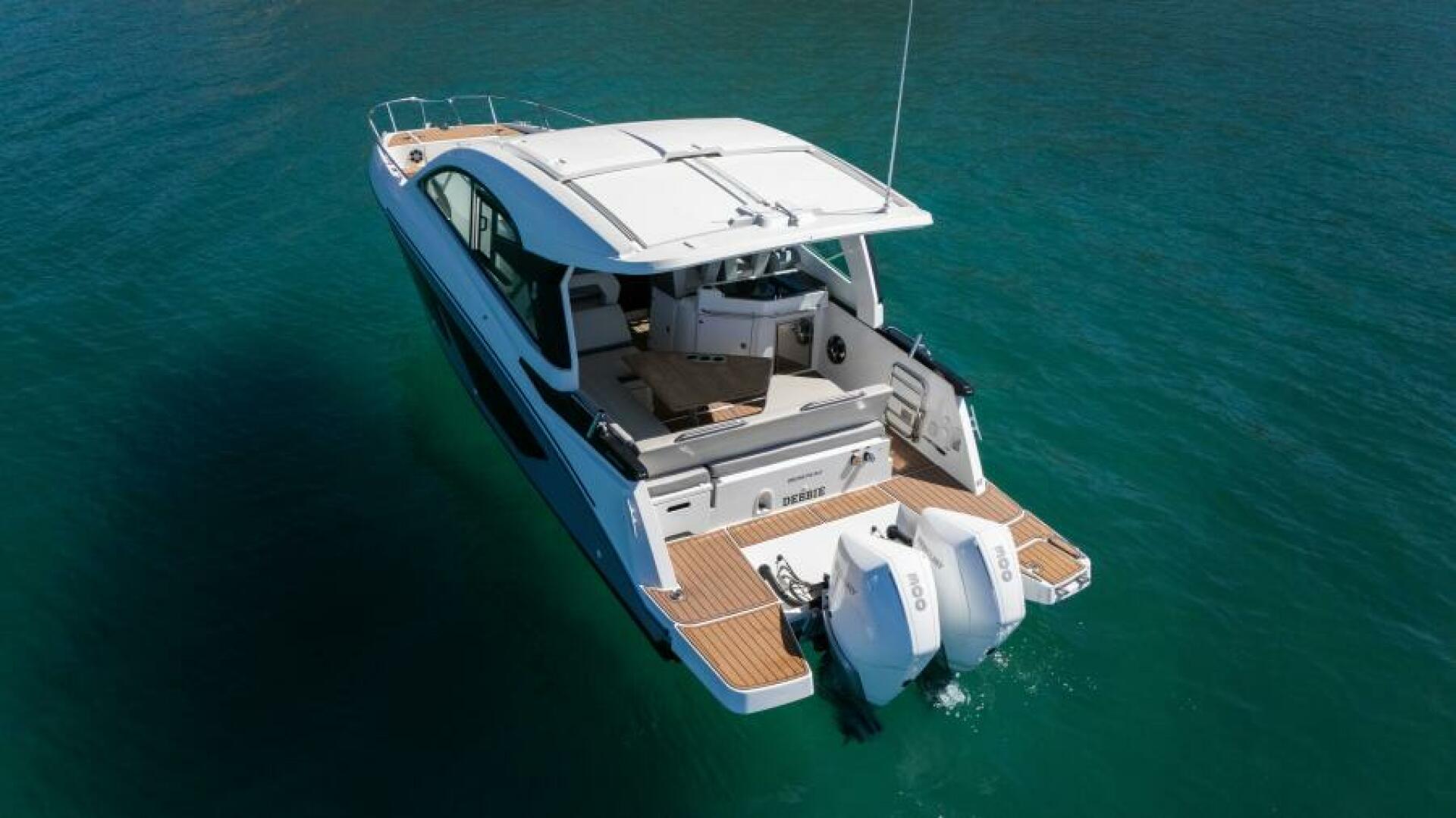 Yacht Photos Pics