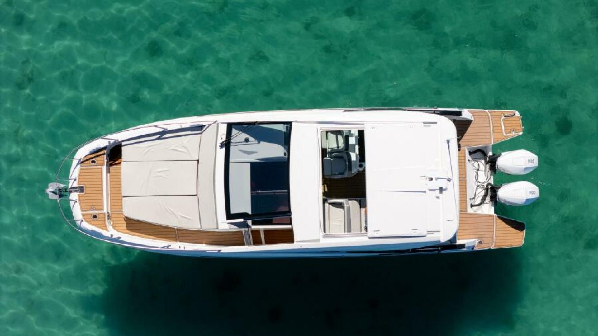 Yacht Photos Pics