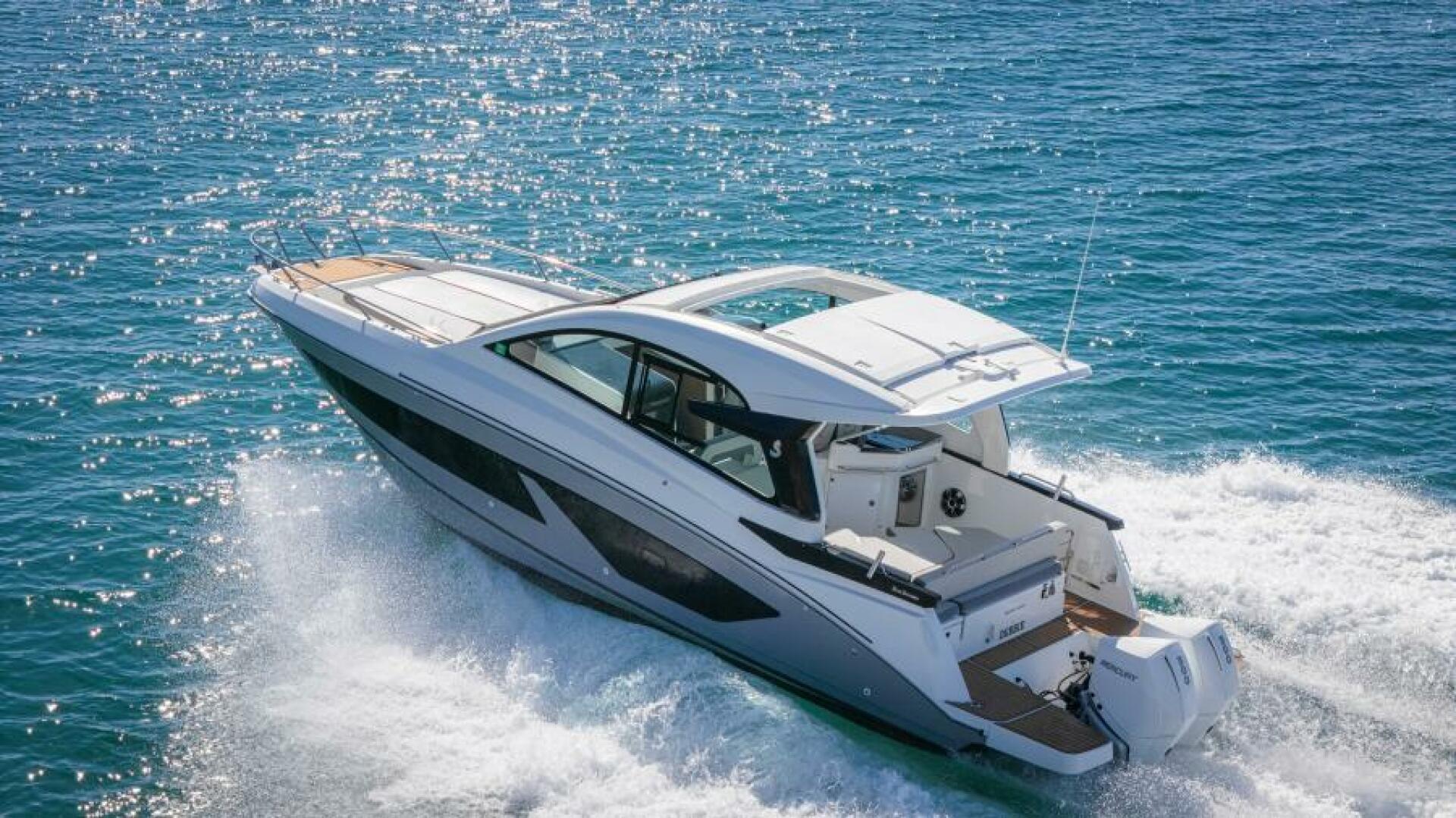 Yacht Photos Pics