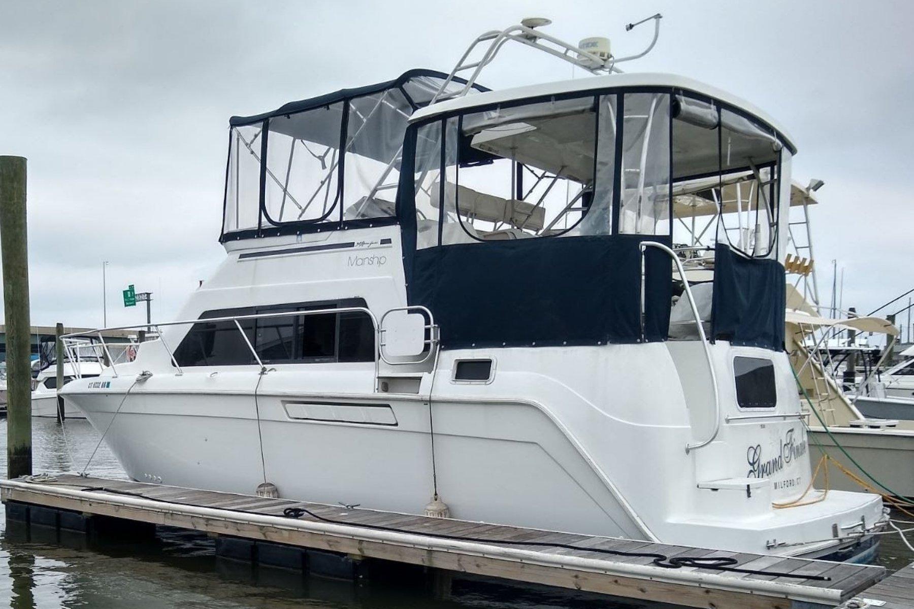 CT 9281 TL Knot 10 Yacht Sales
