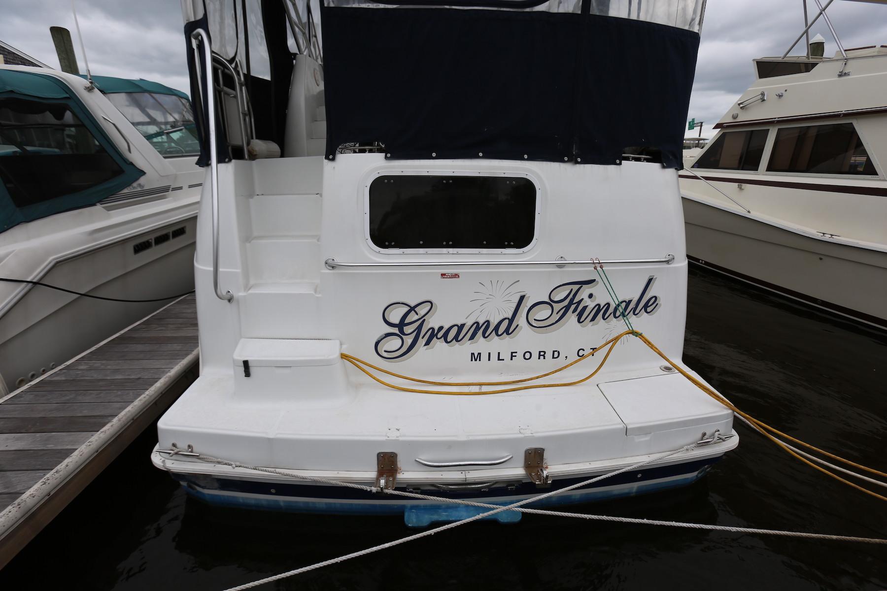 CT 9281 TL Knot 10 Yacht Sales