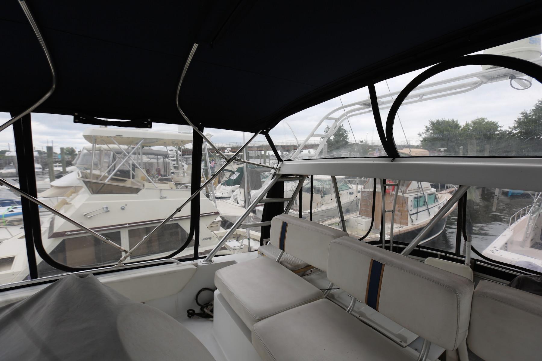 CT 9281 TL Knot 10 Yacht Sales