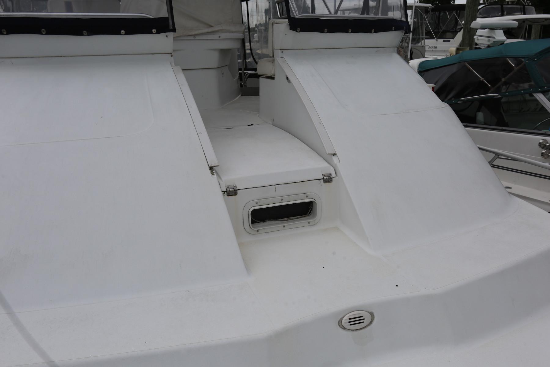 CT 9281 TL Knot 10 Yacht Sales