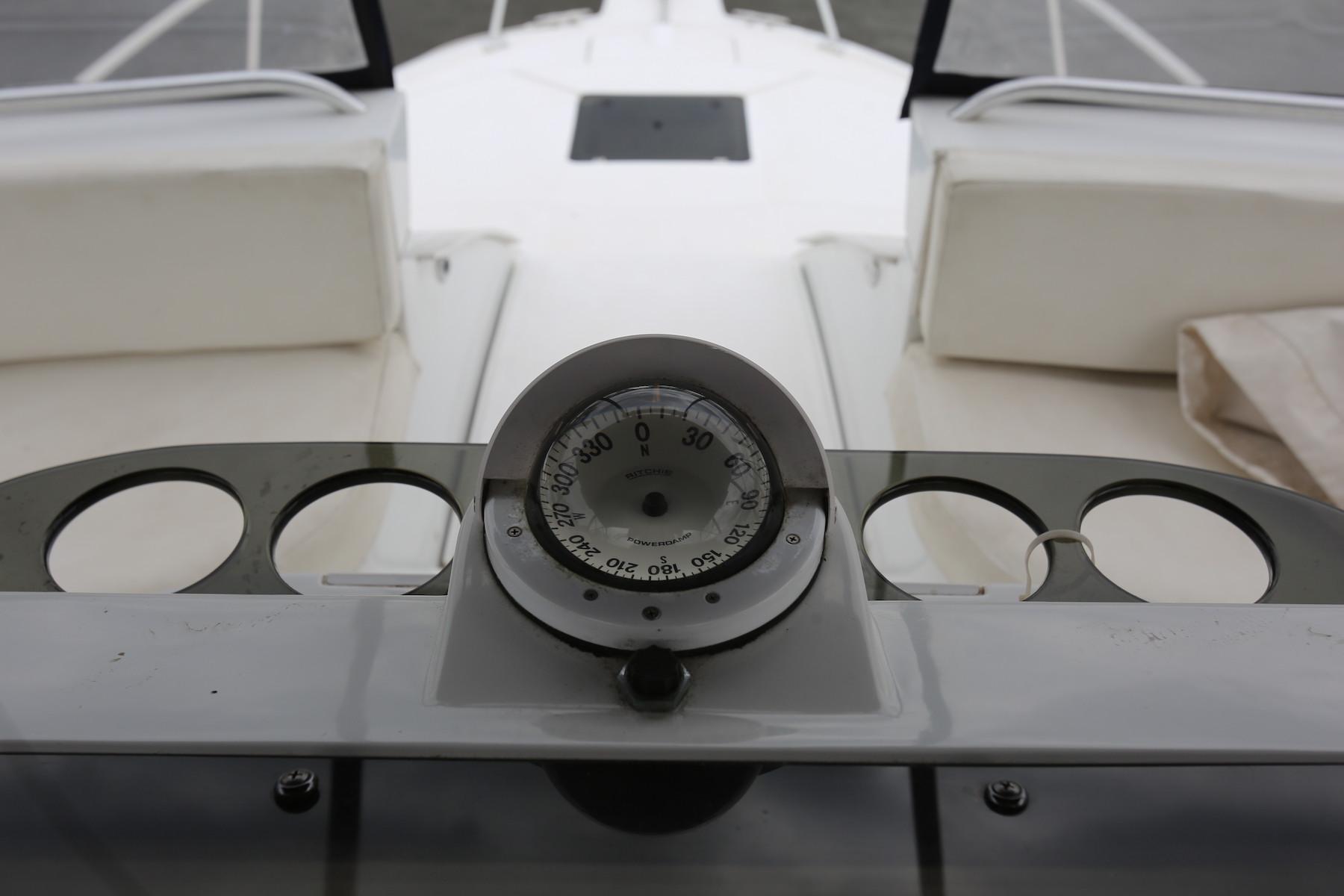 CT 9281 TL Knot 10 Yacht Sales