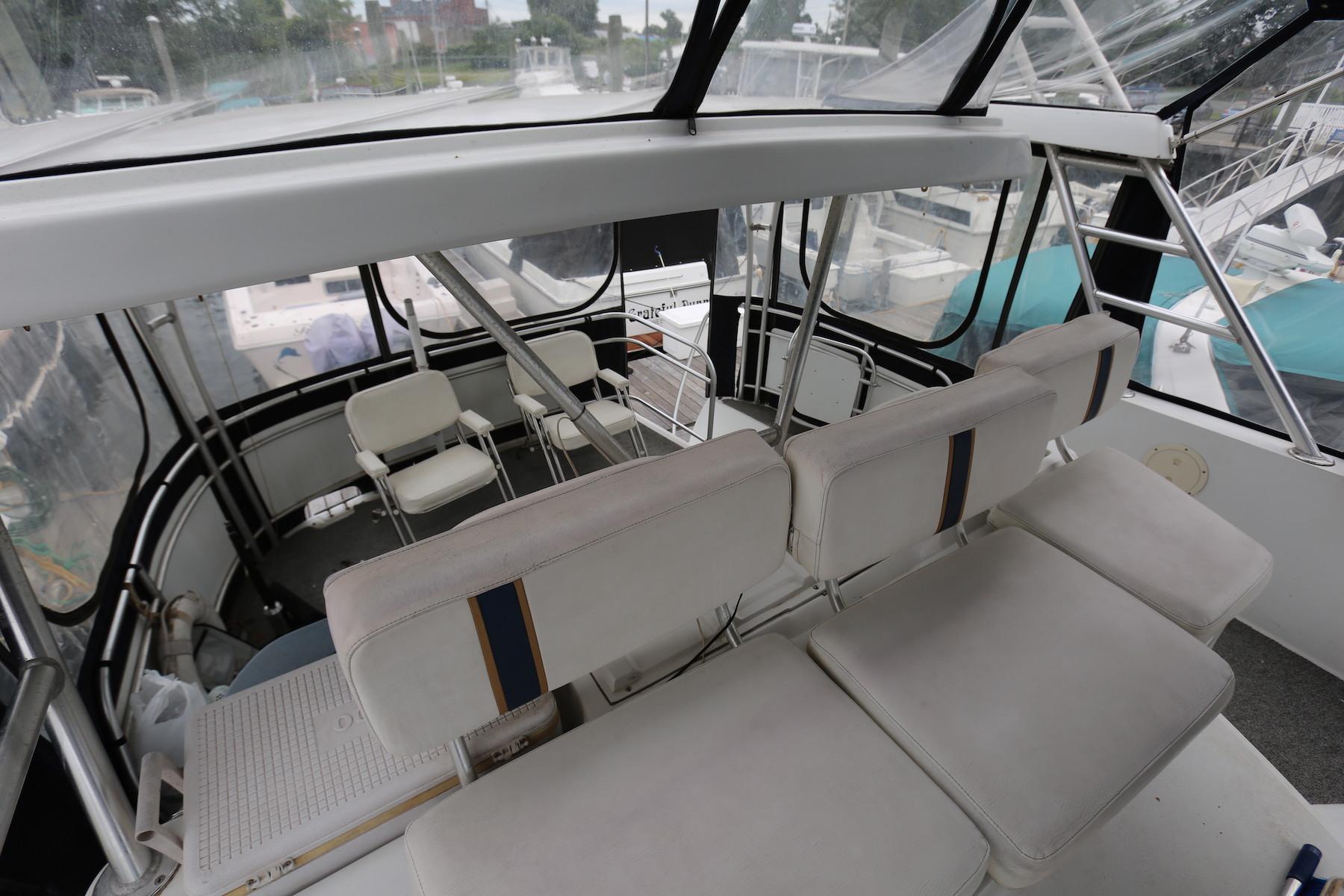 CT 9281 TL Knot 10 Yacht Sales