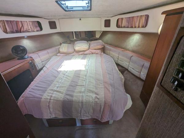 38' Bayliner, Listing Number 100916676, Image No. 23