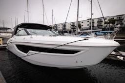 2020 Cruisers Yachts 38 GLS