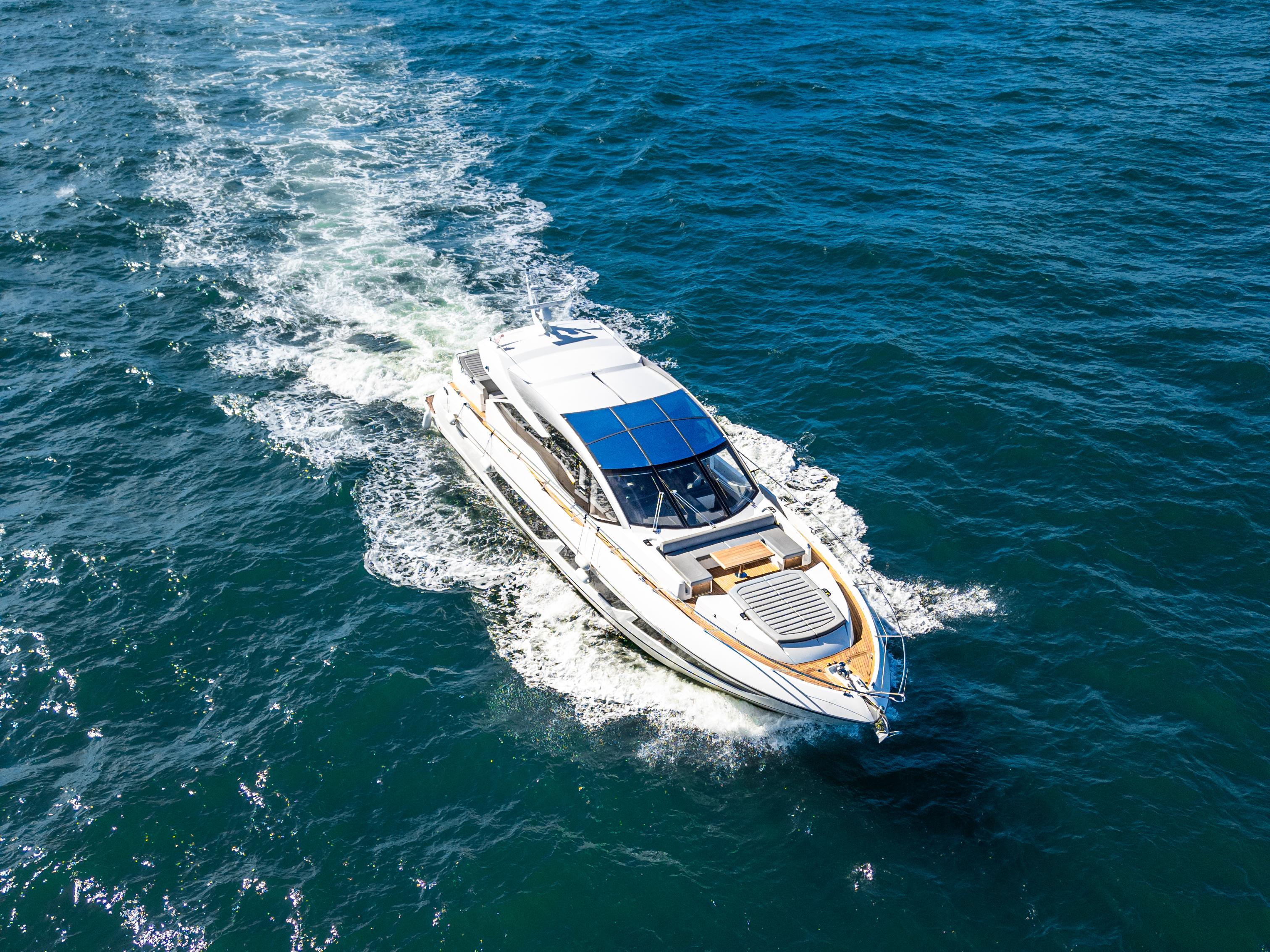 2020 Sunseeker Predator 74