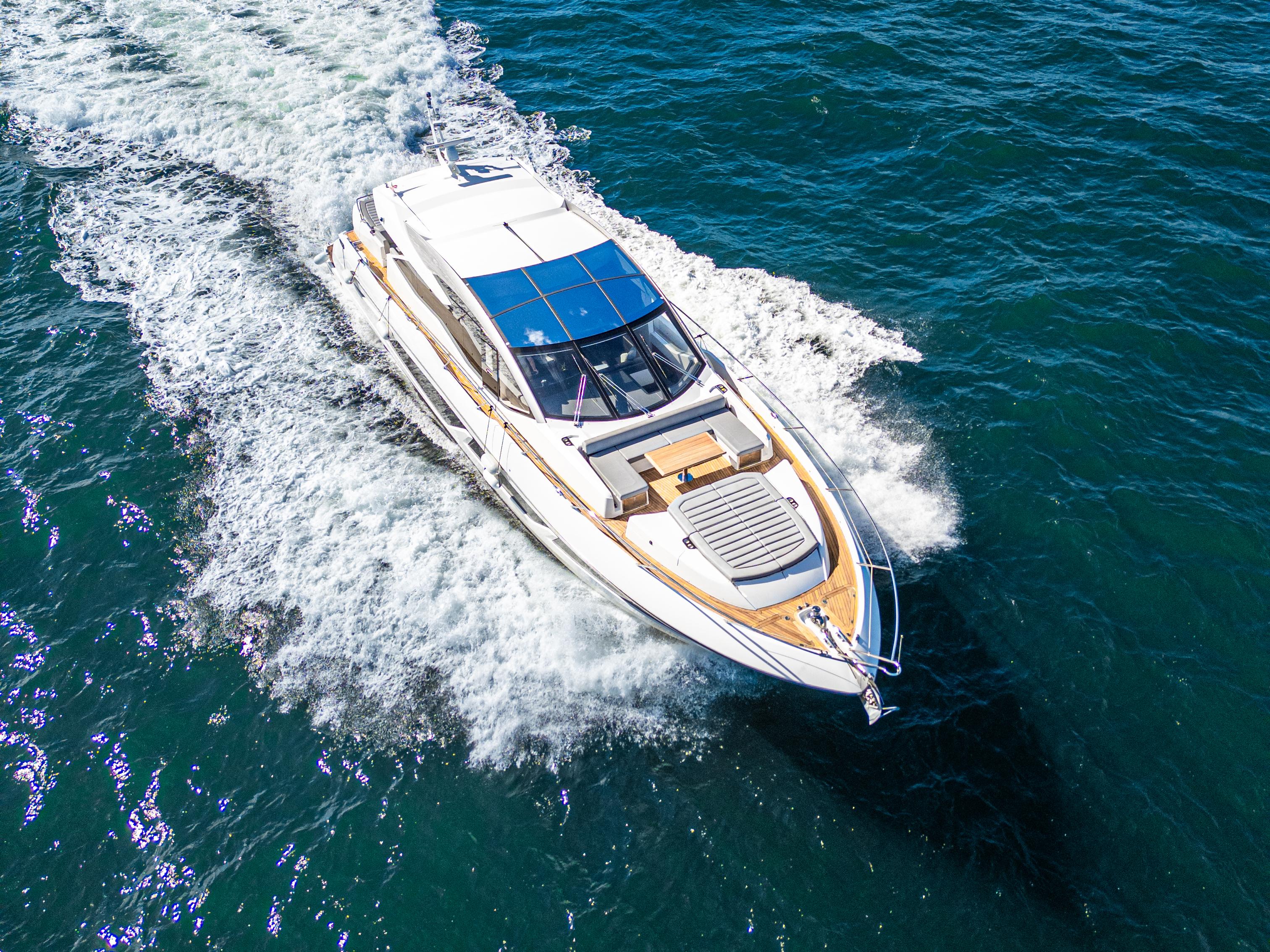 2020 Sunseeker Predator 74