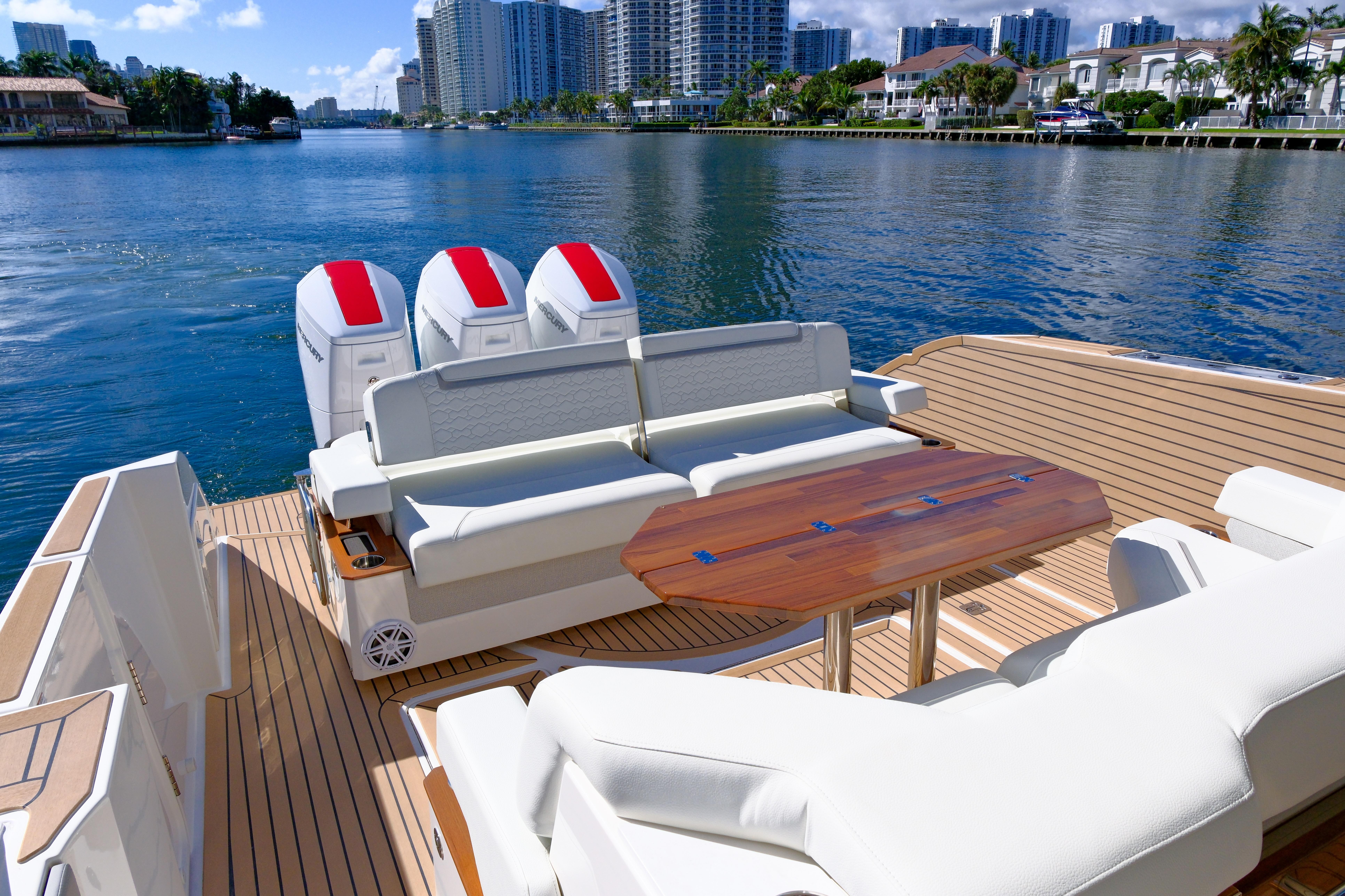 Tiara Yachts-48 LS 2023-FEELING KNOTTY FL-US-9681933 | Thumbnail
