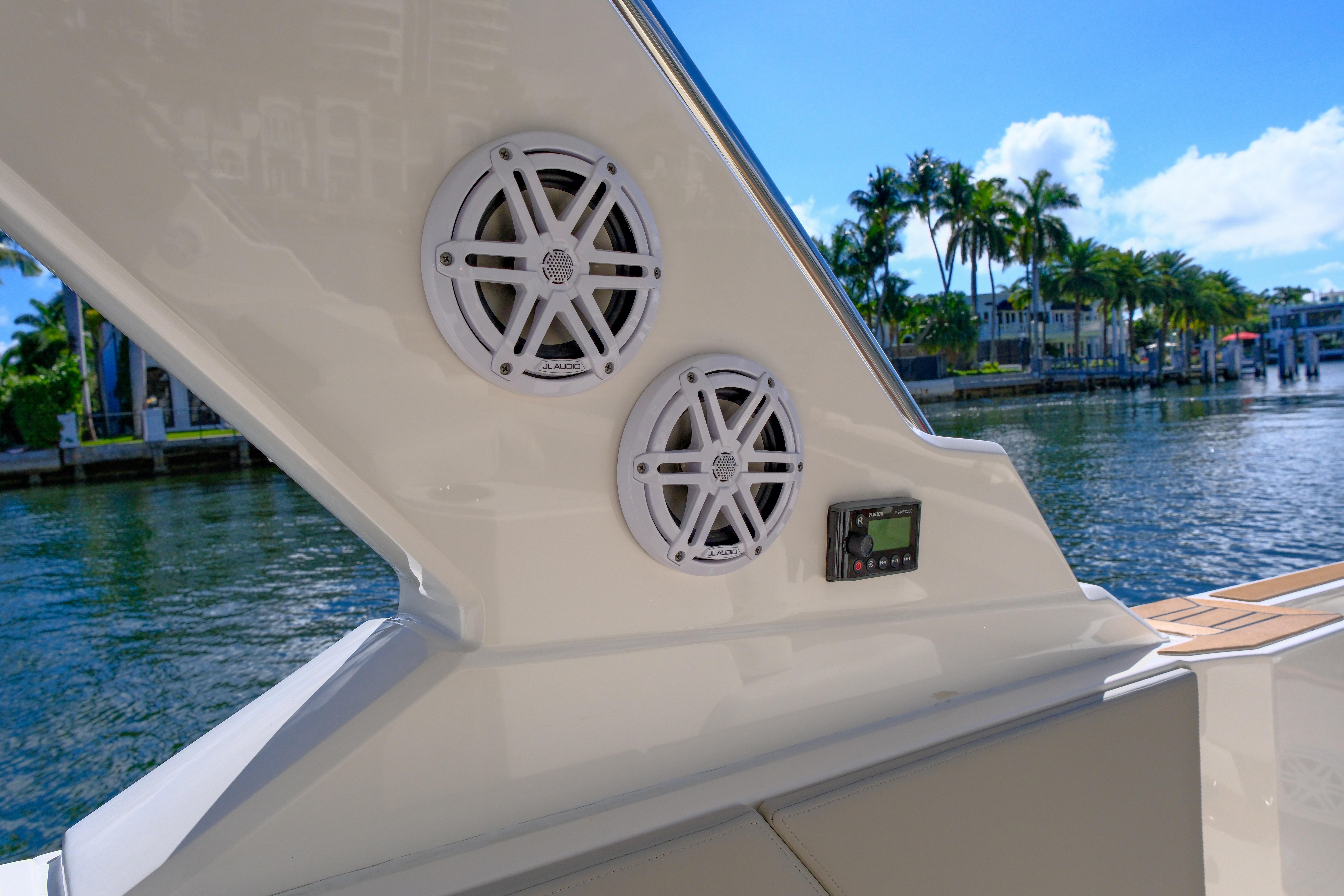 Tiara Yachts-48 LS 2023-FEELING KNOTTY FL-US-9681933 | Thumbnail