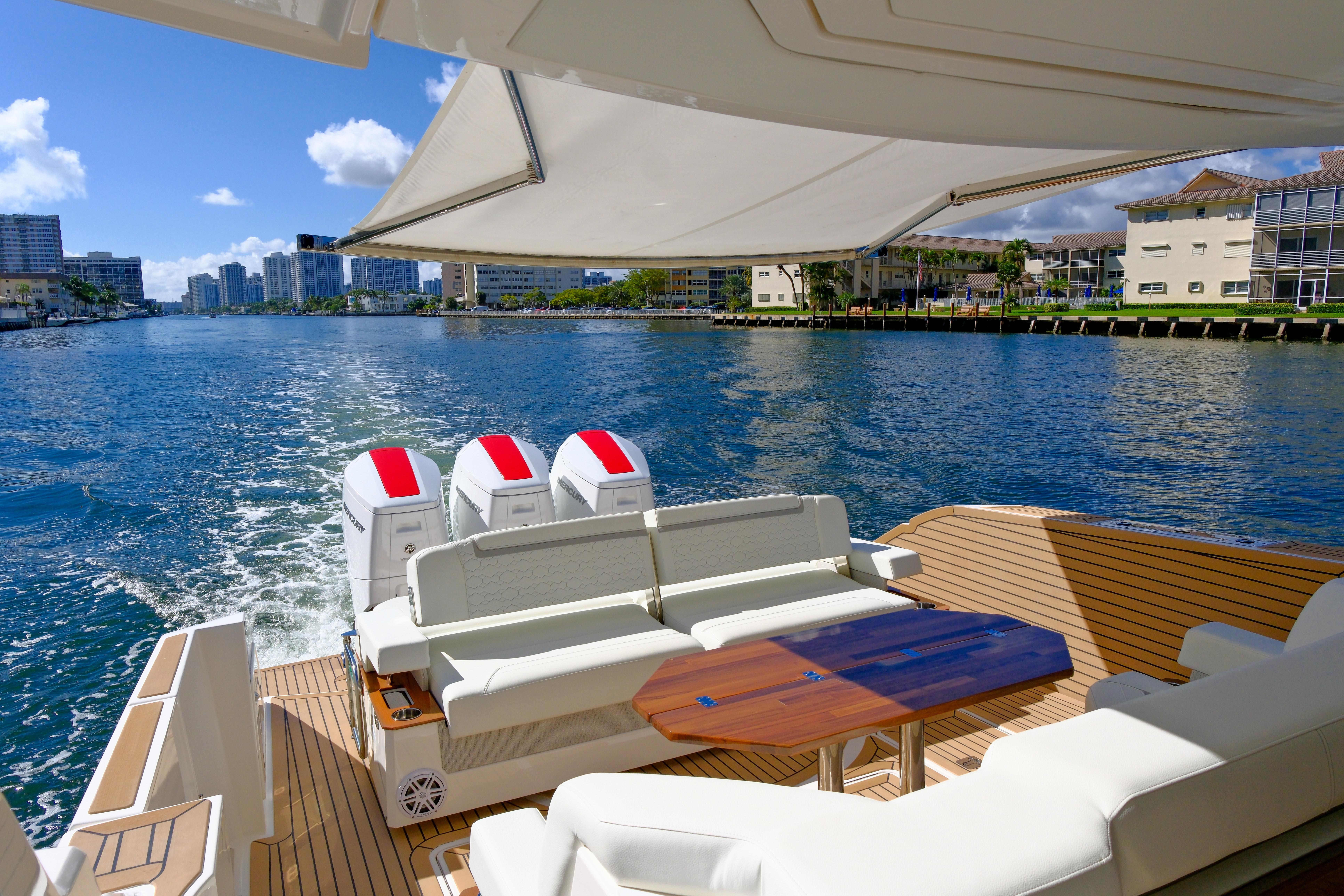 Tiara Yachts-48 LS 2023-FEELING KNOTTY FL-US-9681933 | Thumbnail