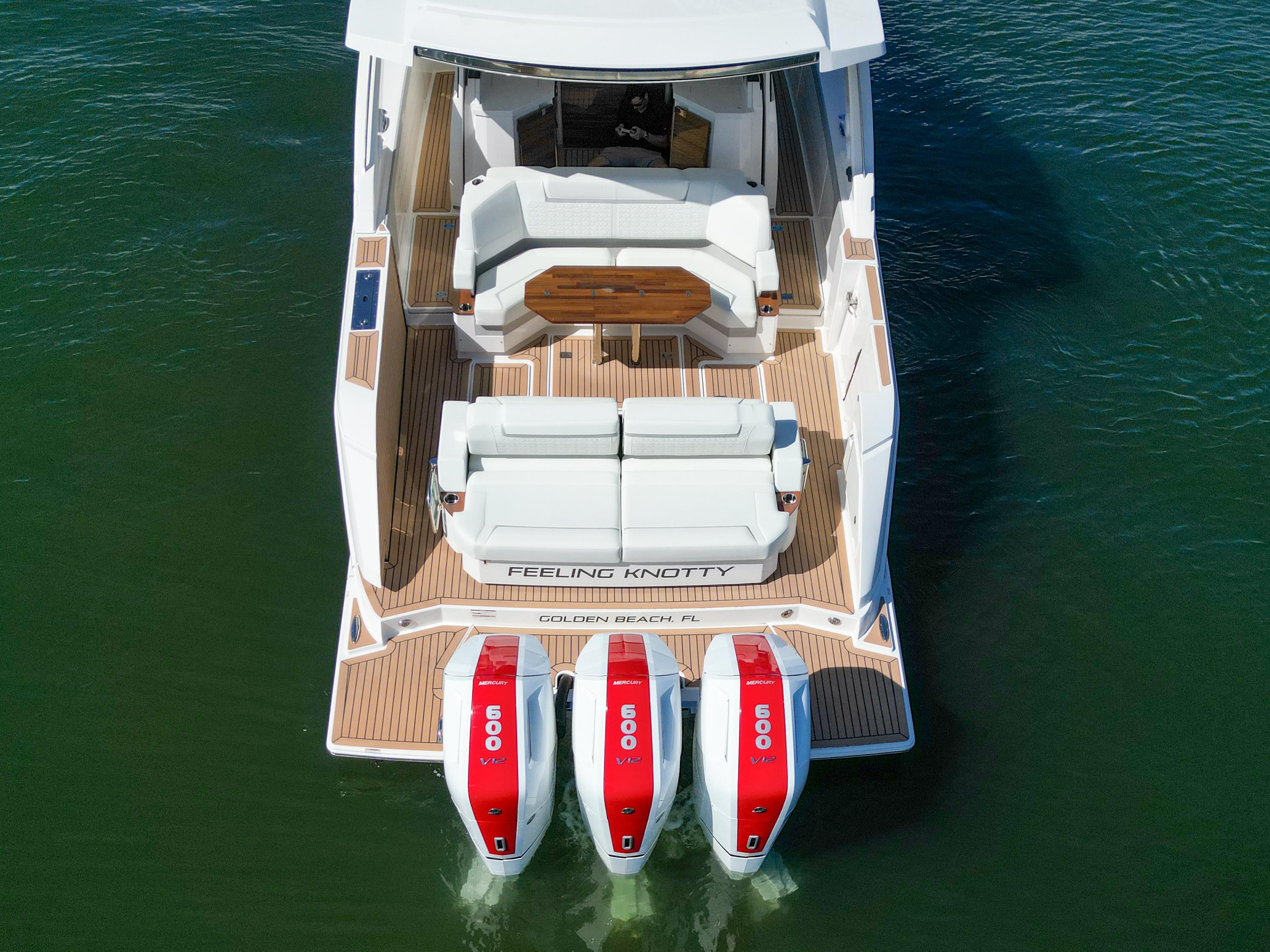 Tiara Yachts-48 LS 2023-FEELING KNOTTY FL-US-9681933 | Thumbnail