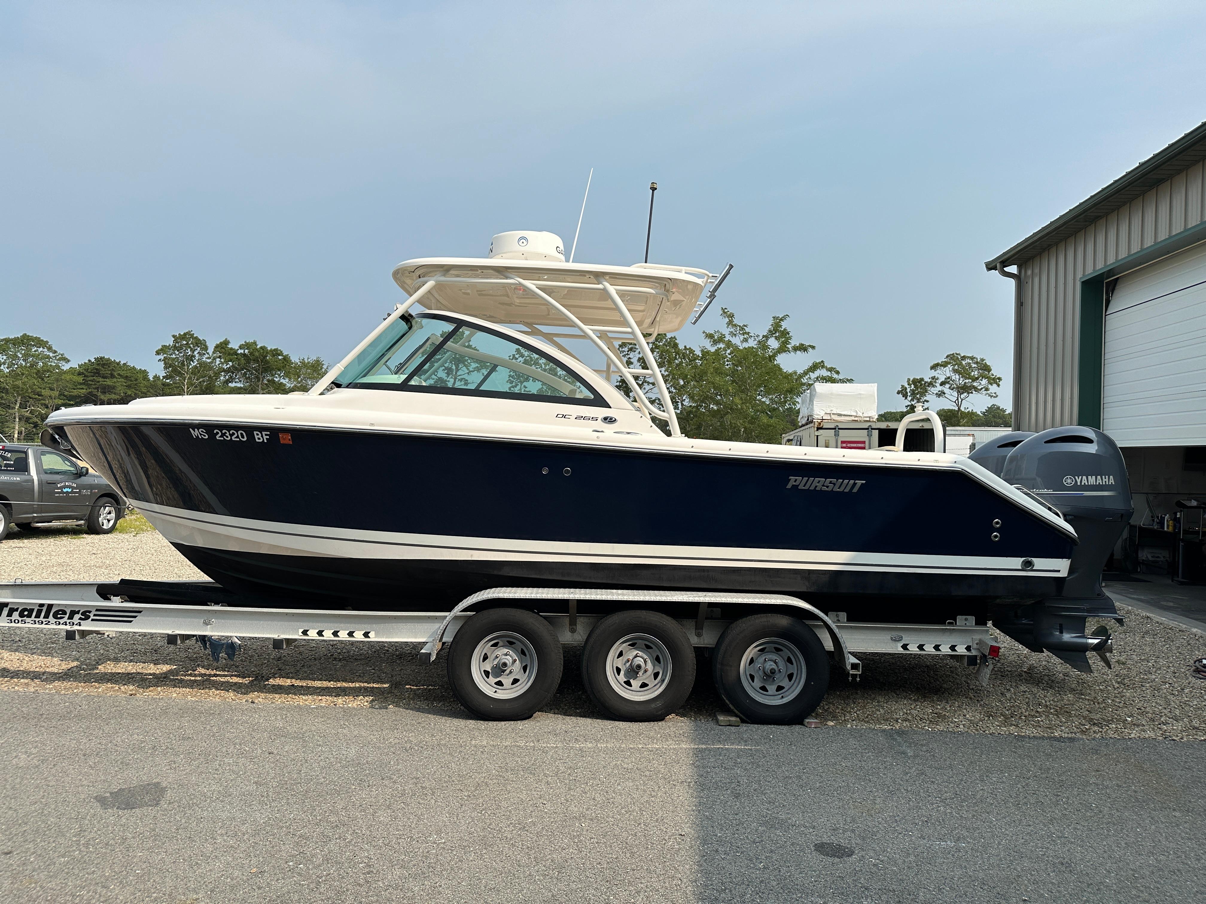 2016 Pursuit DC 265 Dual Console0