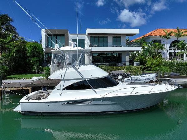 2021 Viking 44 Convertible