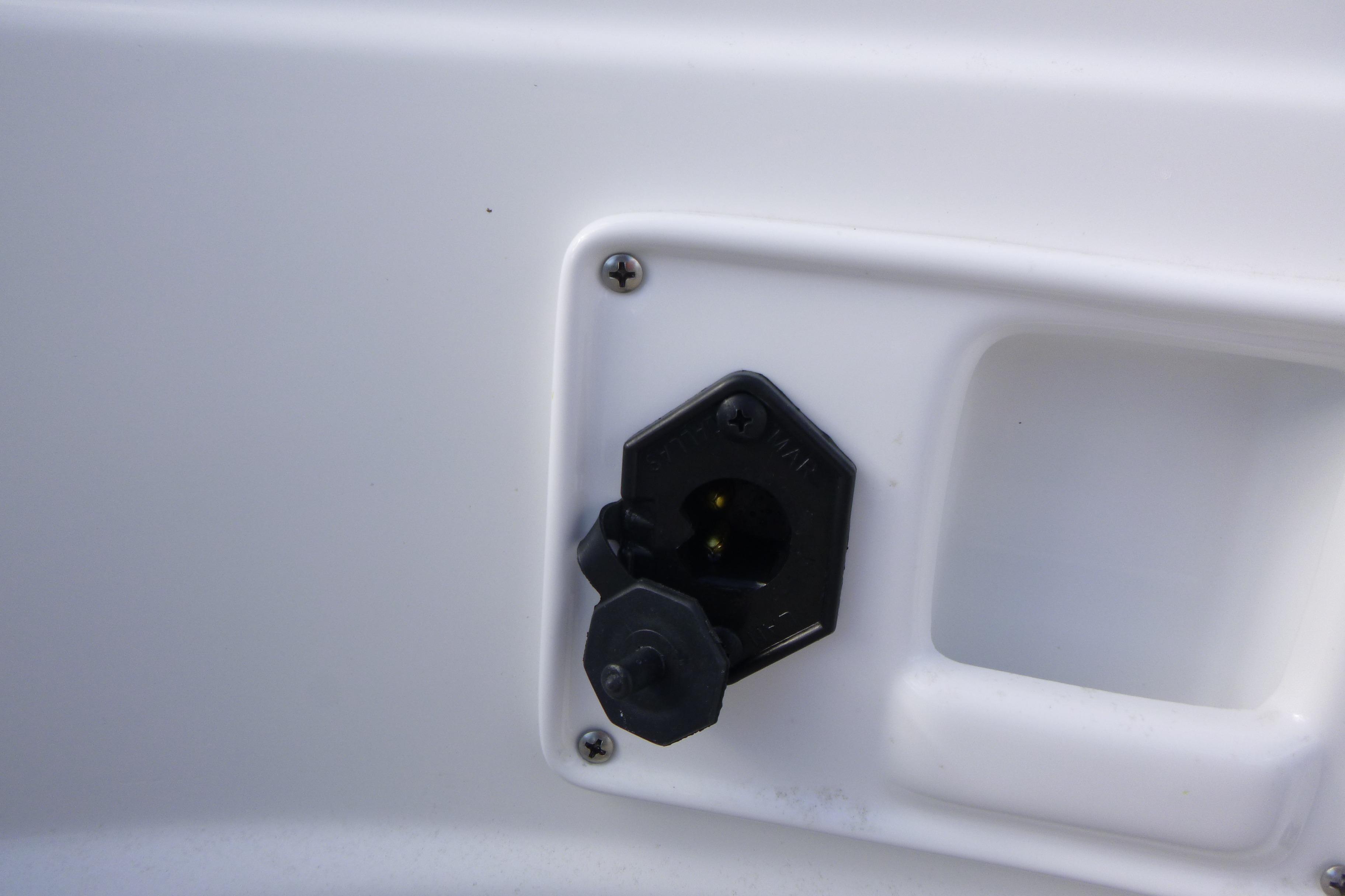 2024 Tahoe 185 S Gallery