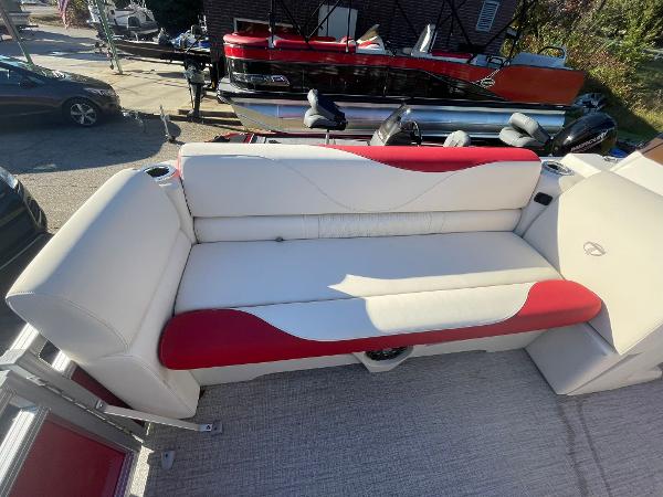 2021 Tahoe Pontoons boat for sale, model of the boat is 2280 Sport Quad Lounger & Image # 15 of 17