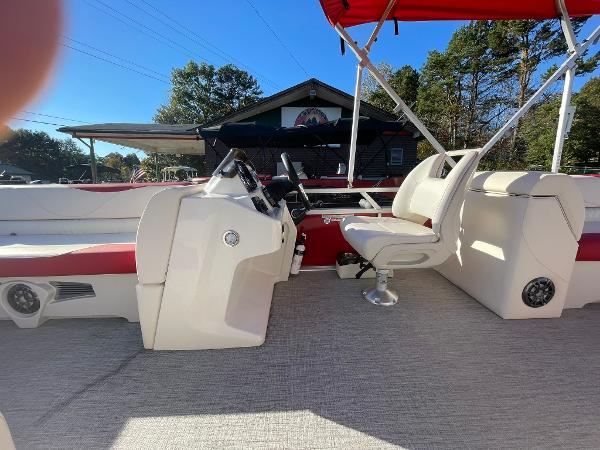 2021 Tahoe Pontoons boat for sale, model of the boat is 2280 Sport Quad Lounger & Image # 12 of 17