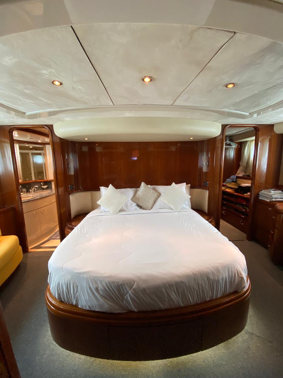 Yacht Photos Pics