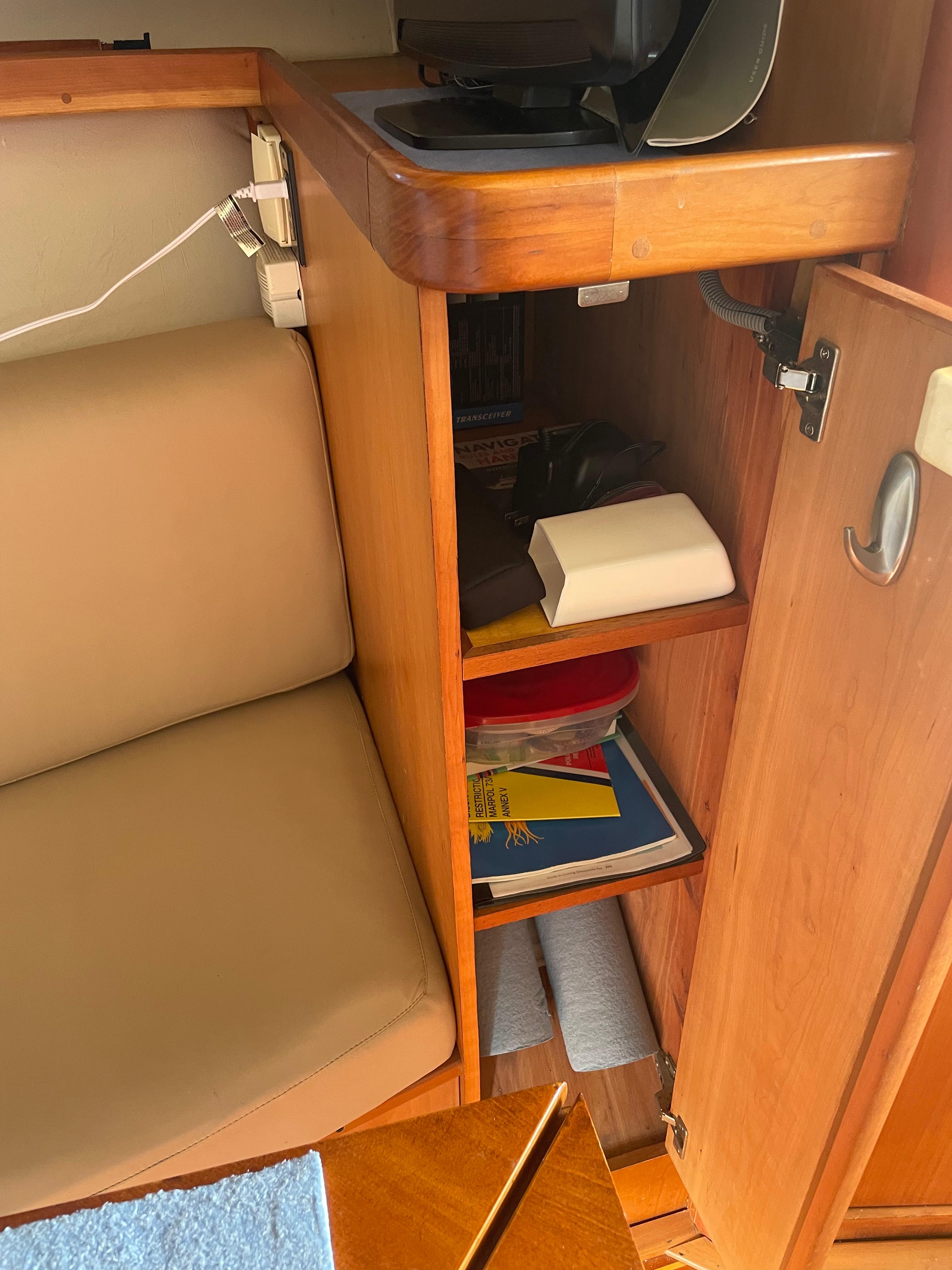 2003-mainship-pilot-30-ii-power-9871942-20250725064718045-1