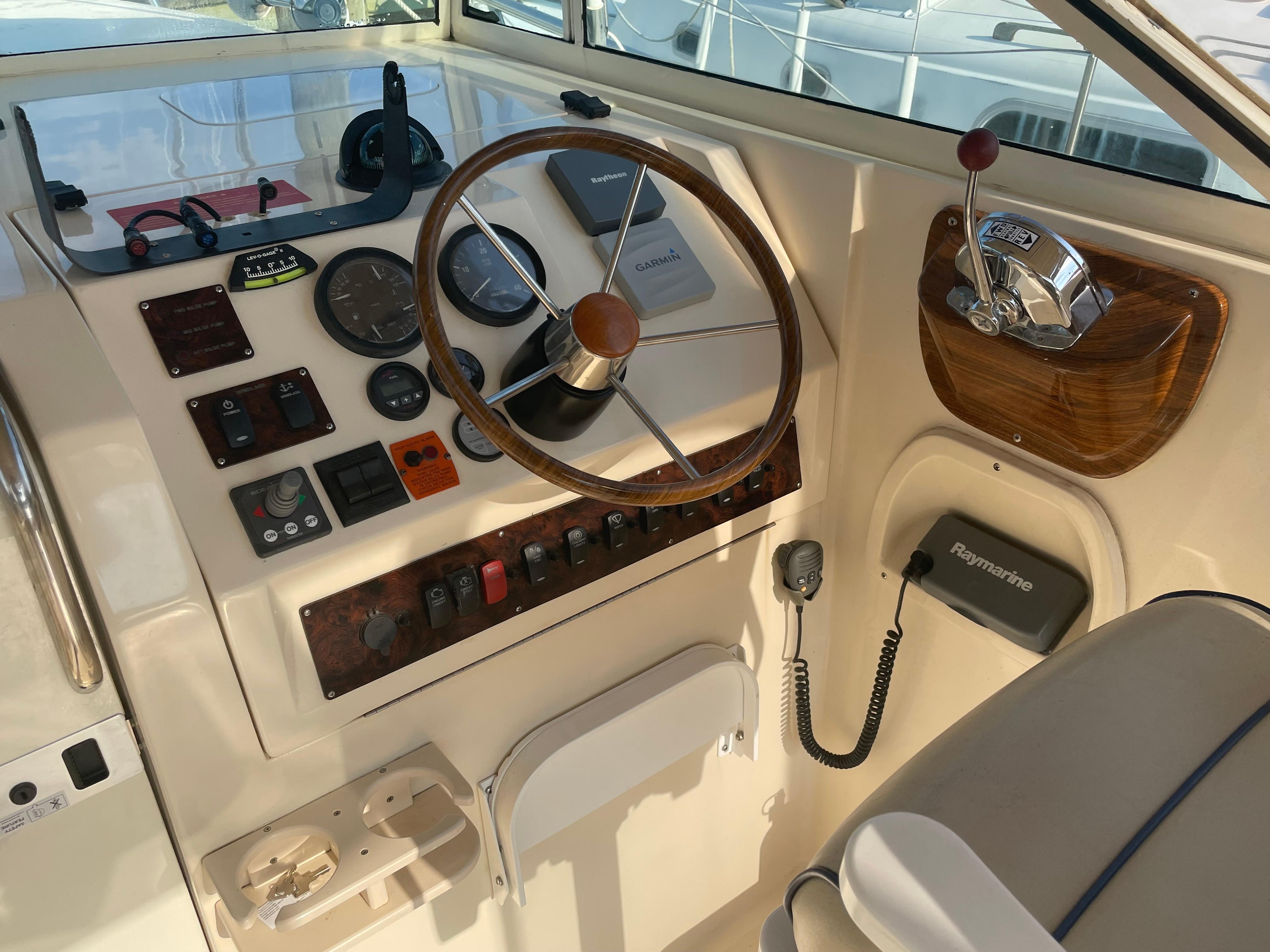 2003-mainship-pilot-30-ii-power-9871942-20250725064730733-1