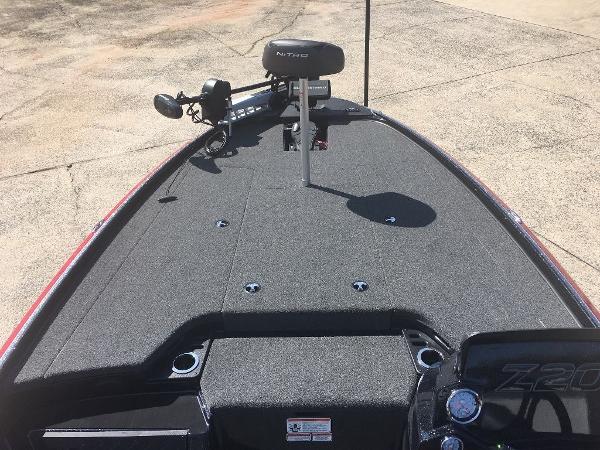2021 Nitro boat for sale, model of the boat is Z20 Pro & Image # 5 of 8