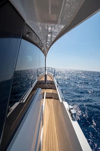 2022 Sealine F530
