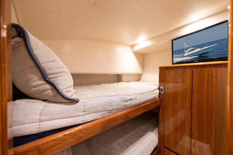 Viking 52 FAMILY TRADITION - Starboard Guest Stateroom Over/Under Bunks