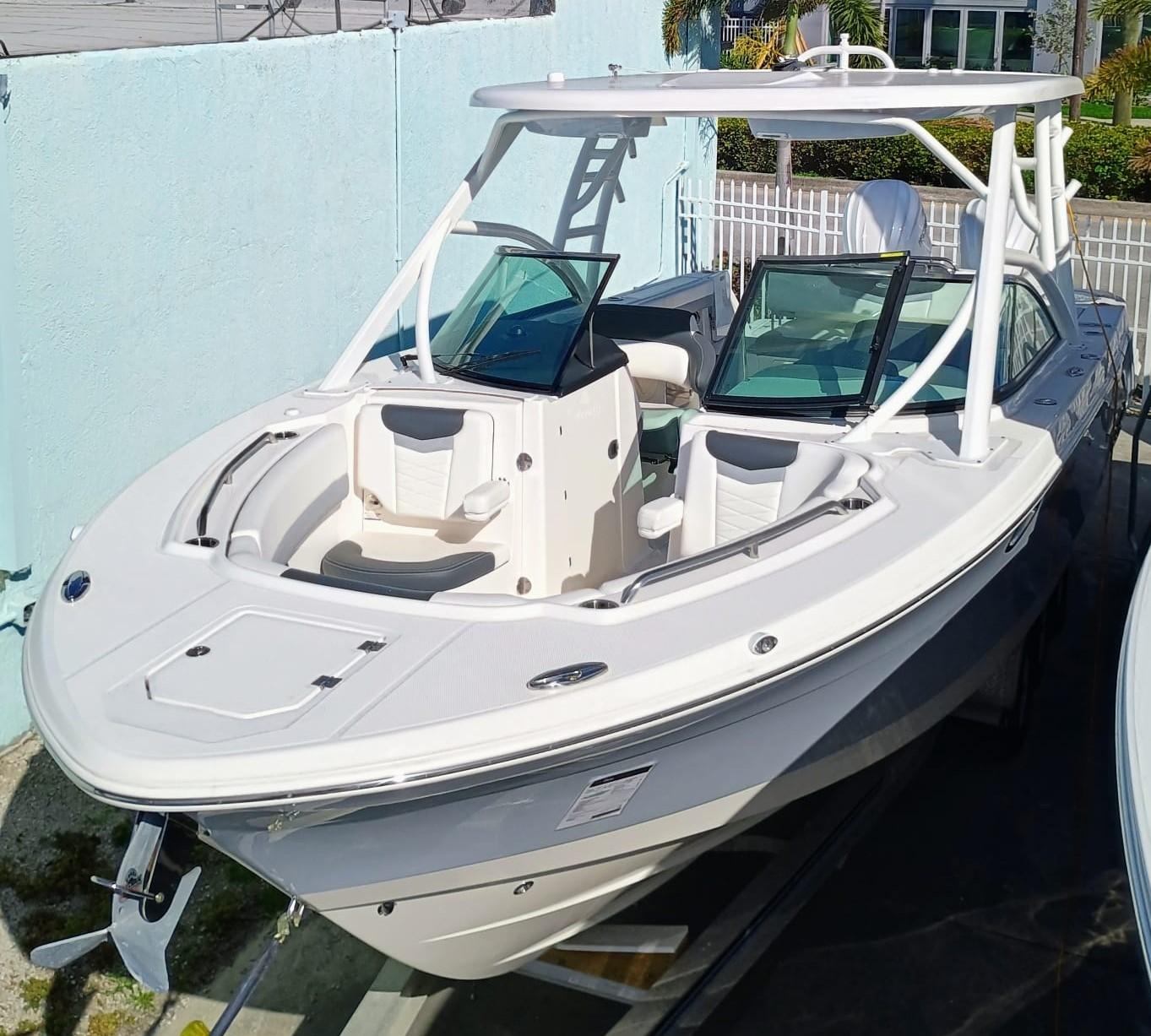 Robalo-R317 Dual Console 2024-317-125 FL-US-9771974