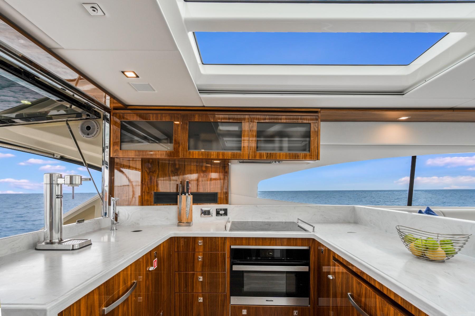 2021 Riviera 6000 Koalafied