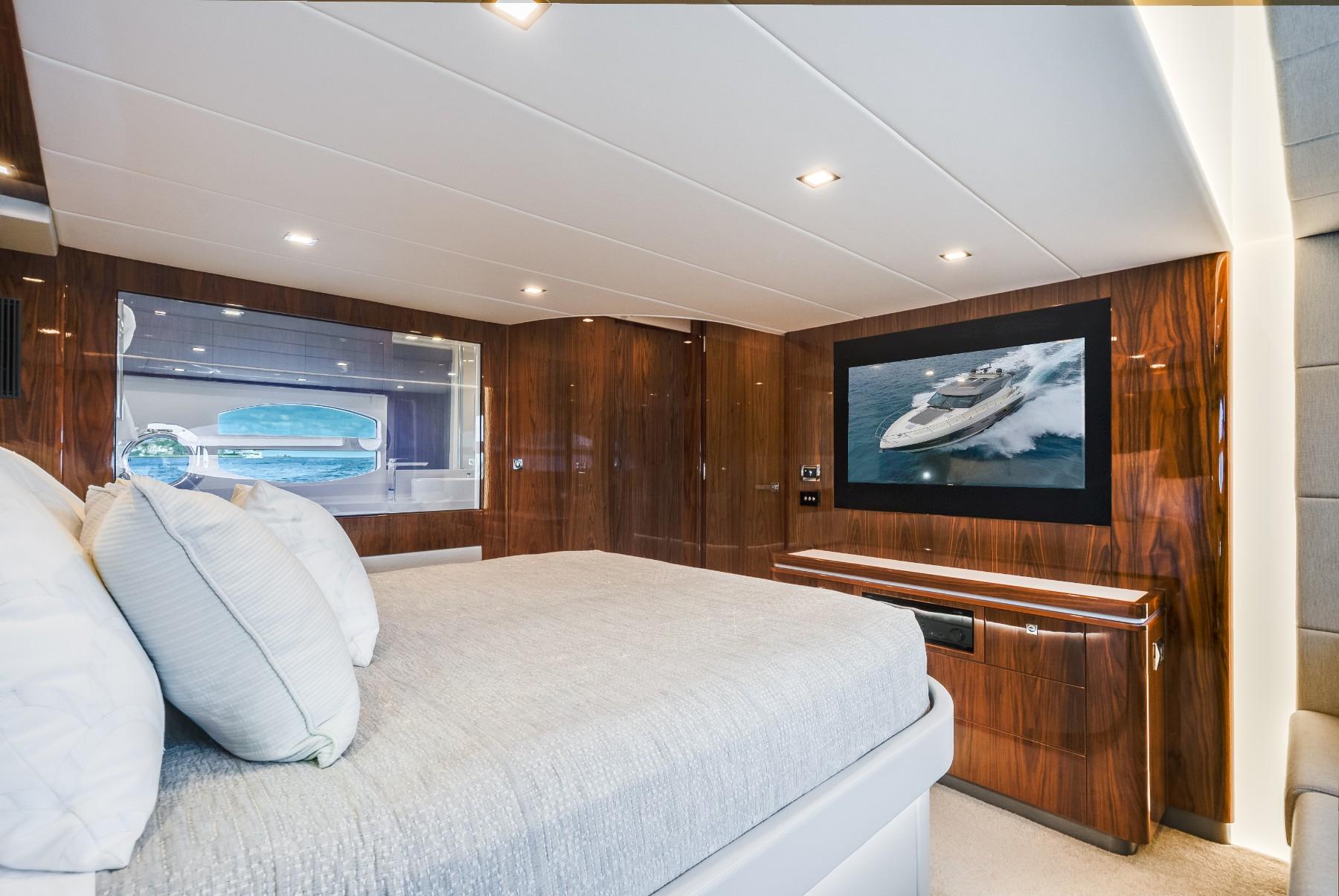 2021 Riviera 6000 Koalafied
