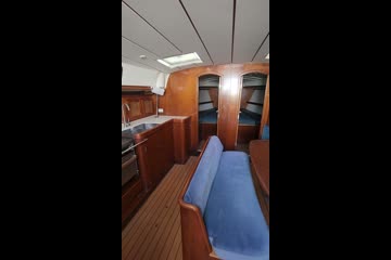 Beneteau 461 video