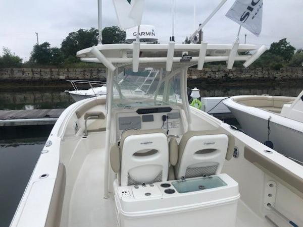 2019 Sailfish boat for sale, model of the boat is 320 Center Console & Image # 8 of 18