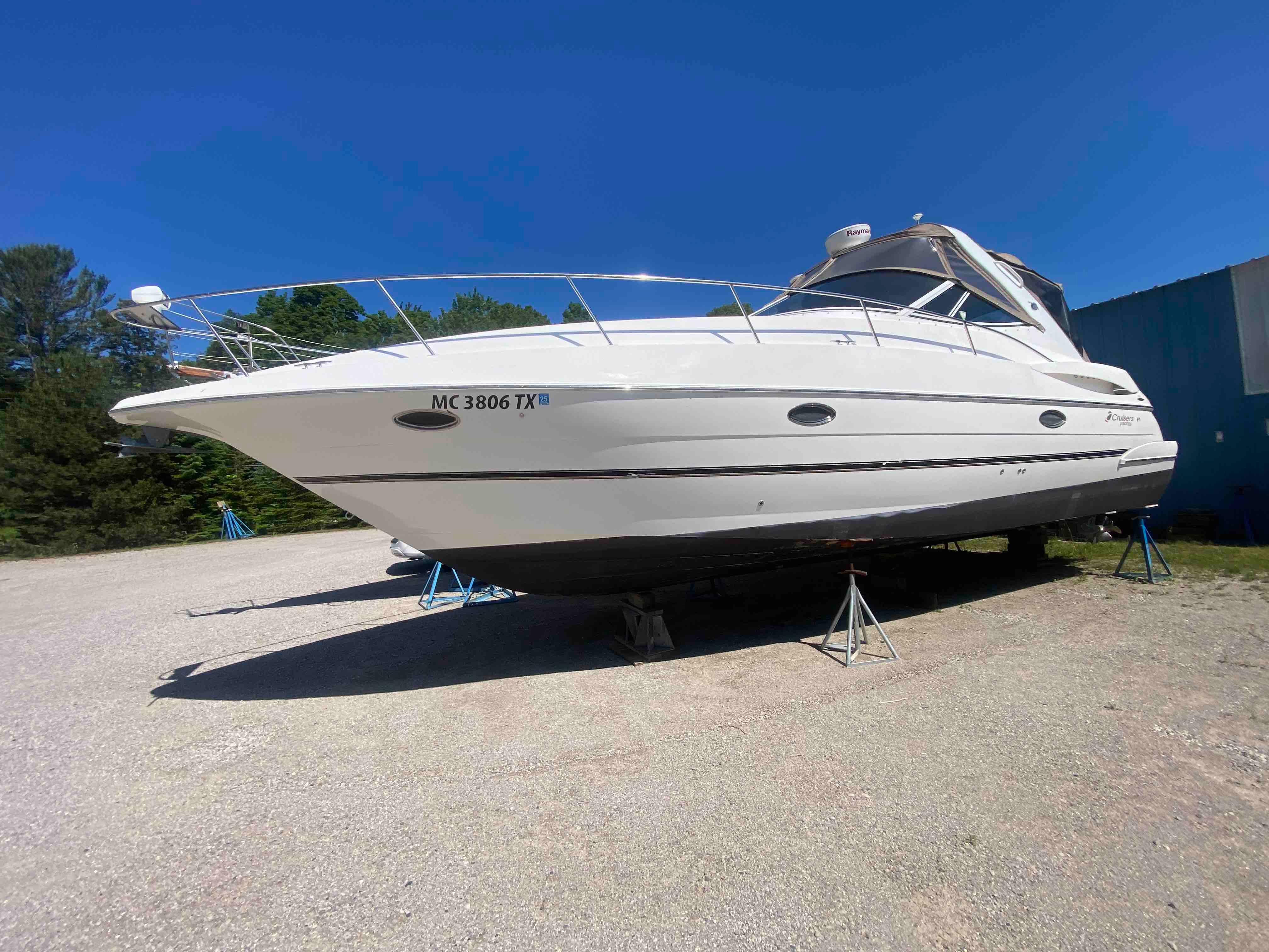 MI 9202 RR Knot 10 Yacht Sales