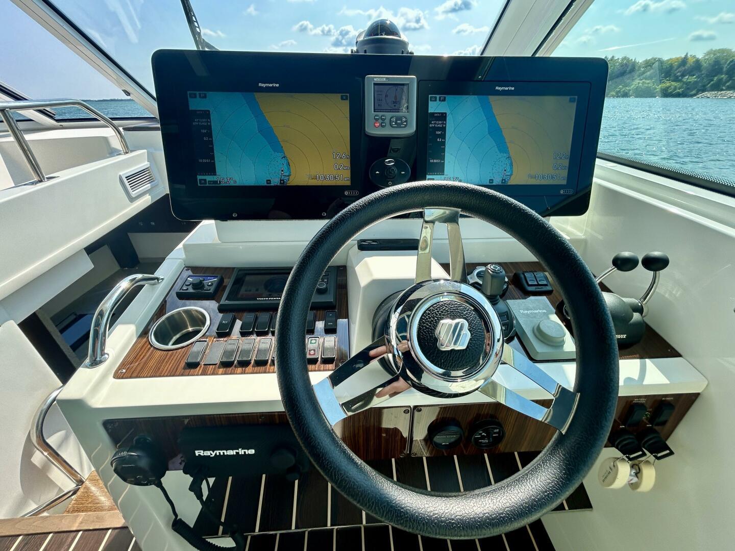 2011-cruisers-yachts-48-cantius-power-9750201-20250610141656476-1_XLARGE