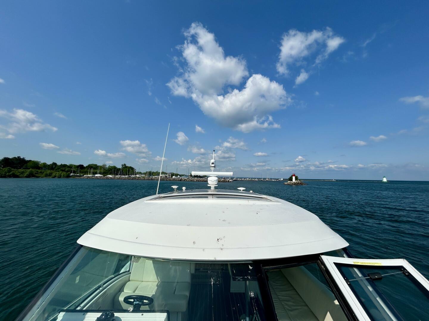 2011-cruisers-yachts-48-cantius-power-9750201-20250610141716381-1_XLARGE